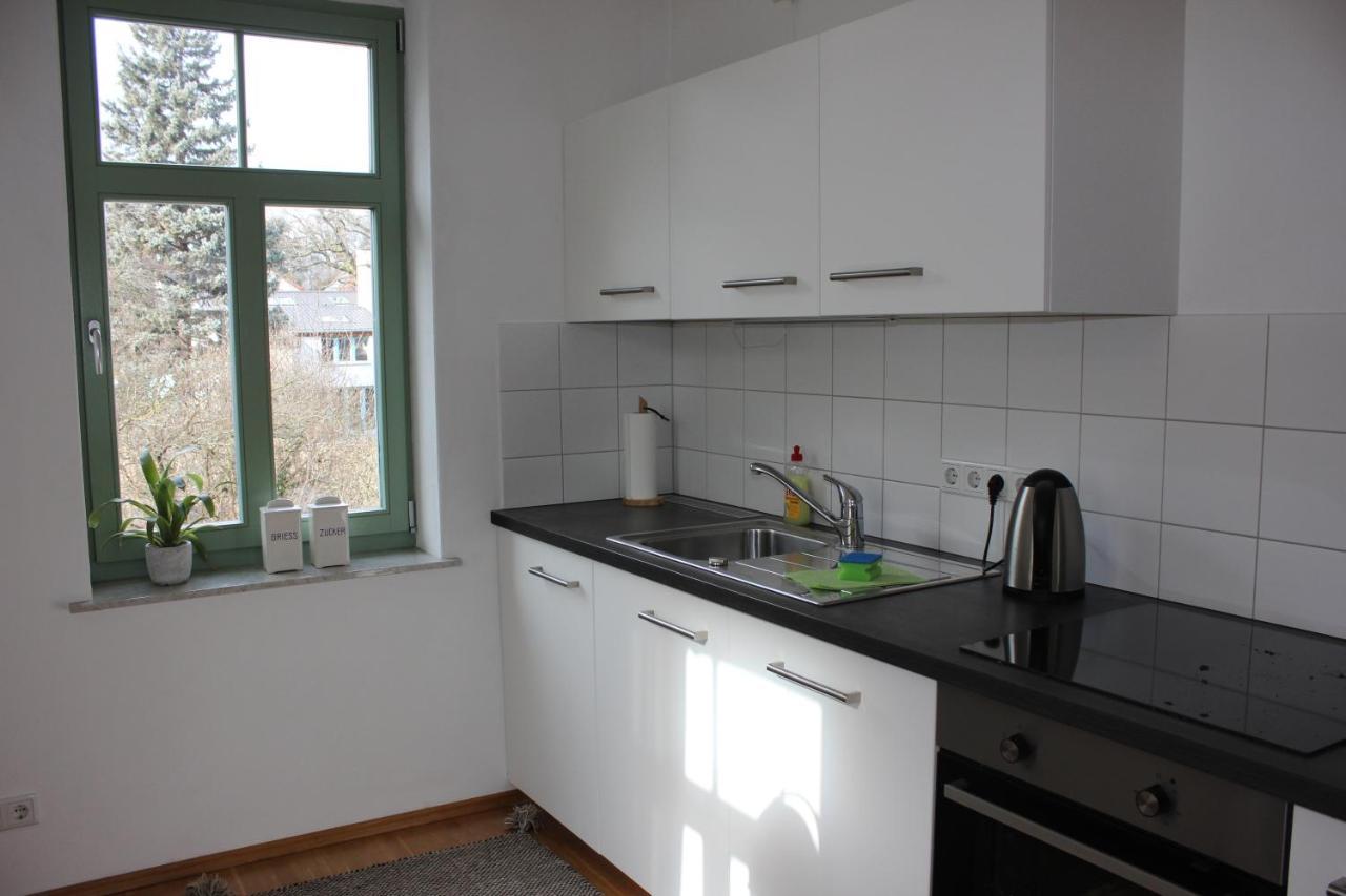 Traumhafte Etagenwohnung In Guenderzeitvilla เดรสเดน ภายนอก รูปภาพ
