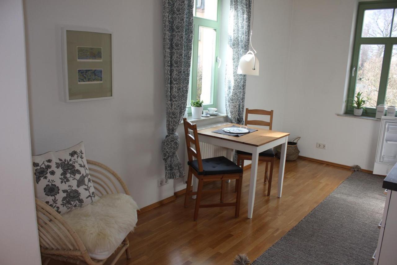 Traumhafte Etagenwohnung In Guenderzeitvilla เดรสเดน ภายนอก รูปภาพ